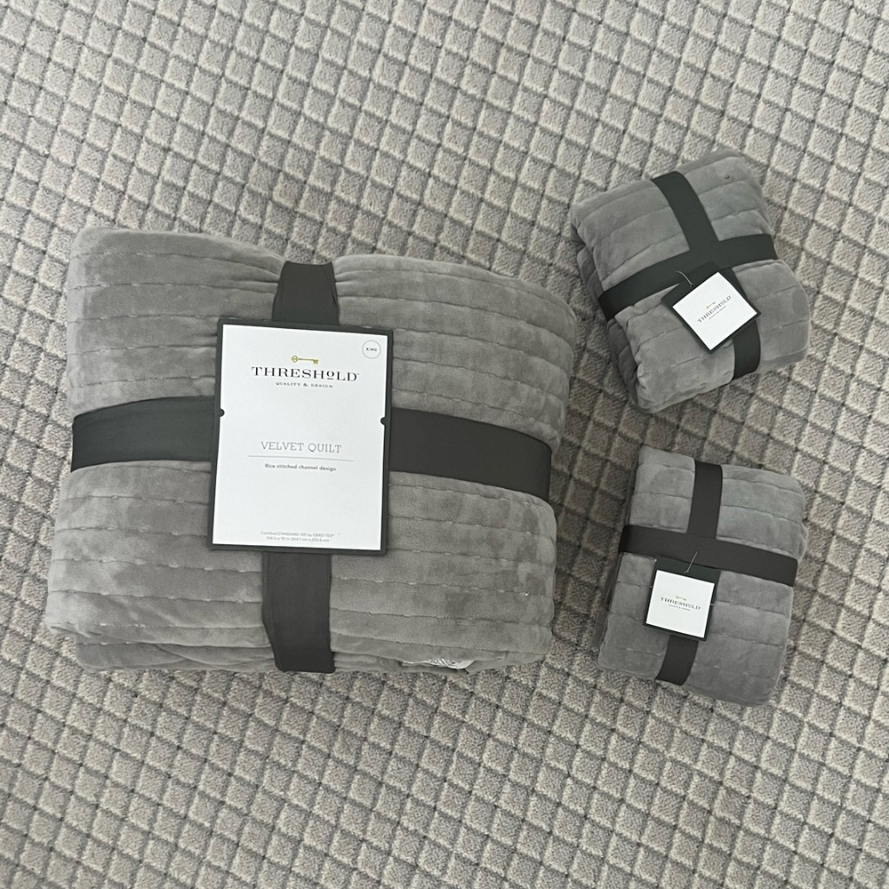 King Sized Charcoal Gray Velvet Quilt New with Tags. Comes with 2 Euro Shams NWT